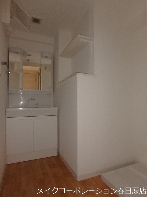 洗面設備　写真は同型タイプ