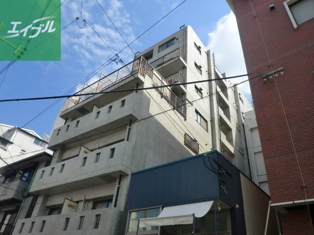 【クオーレ鍛冶屋町の建物外観】