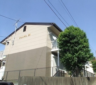 藤沢市湘南台のアパートの建物外観