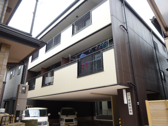 姫路市飾磨区今在家北のアパートの建物外観