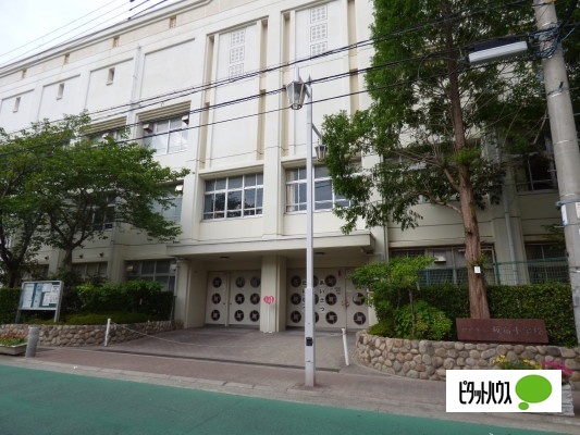 【ＢＥＬＬ　ＨＩＬＬＳ　　板宿の小学校】