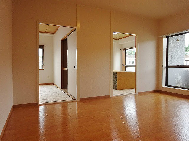 居室・リビング　ダイニングスペース