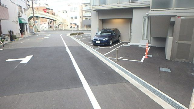 【大阪市福島区鷺洲のマンションの駐車場】