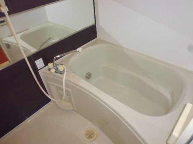 バス・シャワールーム　追い焚きバス