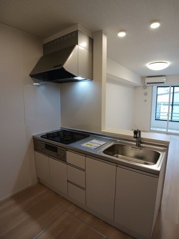 キッチン　コンパクトなキッチンで掃除もラクラク