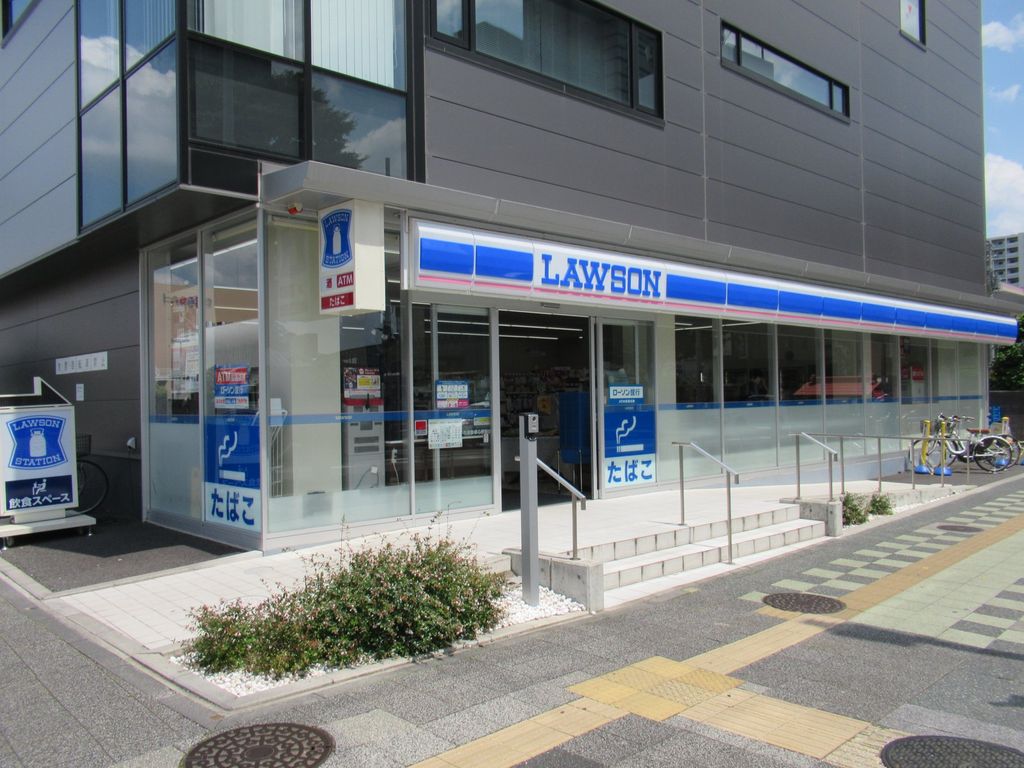 コンビニ　ローソンさいたま新都心駅前店（コンビニ）まで260m