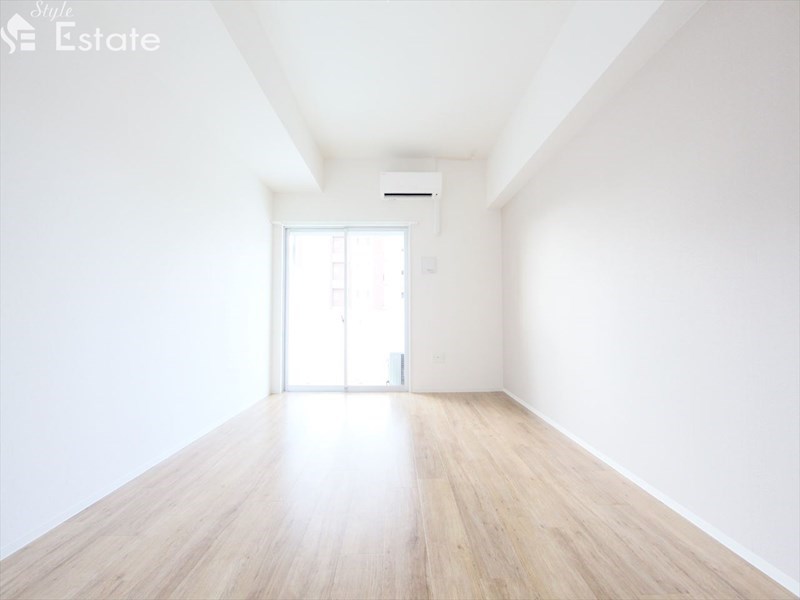 居室・リビング　内装