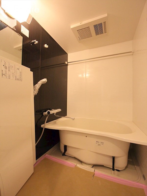 バス・シャワールーム　バスルーム
