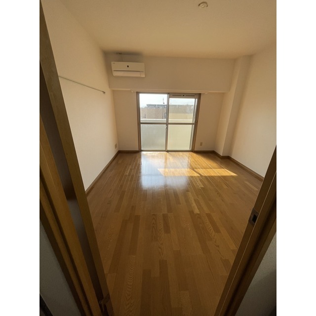 居室・リビング　ゆったり8.5帖♪日当たり良好◎