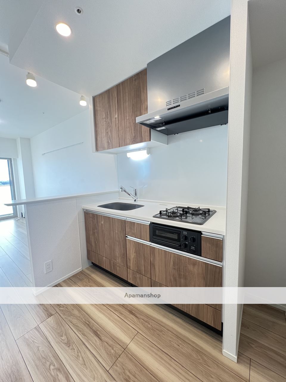 キッチン　※同物件、別部屋の写真です。