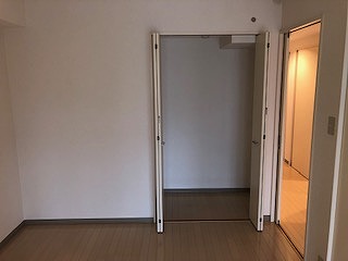 地下鉄東山線 本山駅 徒歩5分 3階建 築20年の内装写真