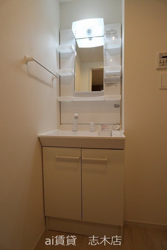 洗面設備　※同仕様写真
