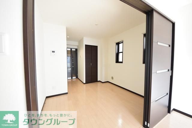 居室・リビング　綺麗な内装