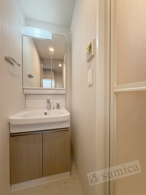 洗面設備　洗面脱衣所付き！独立洗面台が便利です♪♪