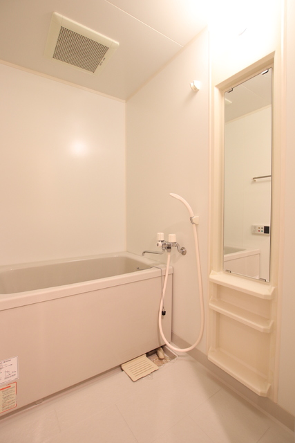 バス・シャワールーム　浴室