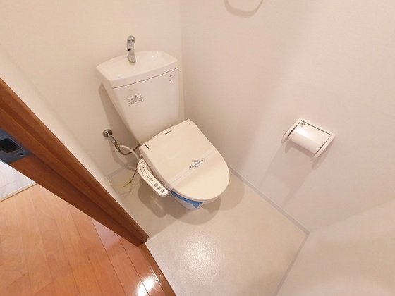 トイレ　※別部屋の写真です