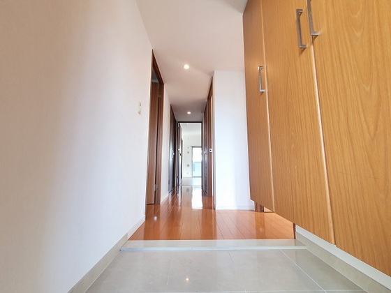 玄関　※別部屋の写真です