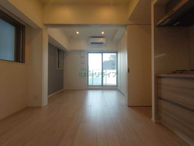 居室・リビング　別部屋の参考写真になります。