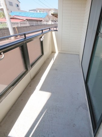 バルコニー　バルコニーがあります