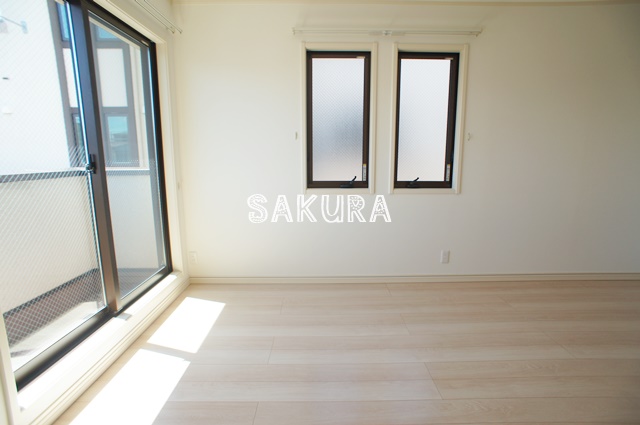 居室・リビング　開放感のあるゆったりとしたお部屋です♪