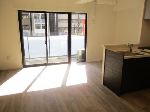 居室・リビング　室内