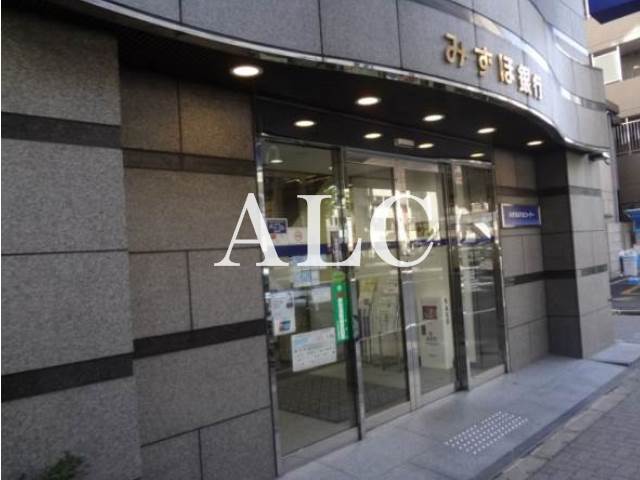 銀行　みずほ銀行・笹塚支店（銀行）まで576m