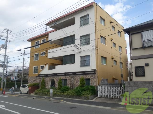 建物外観　茶色ベースの外観は落ち着きますね