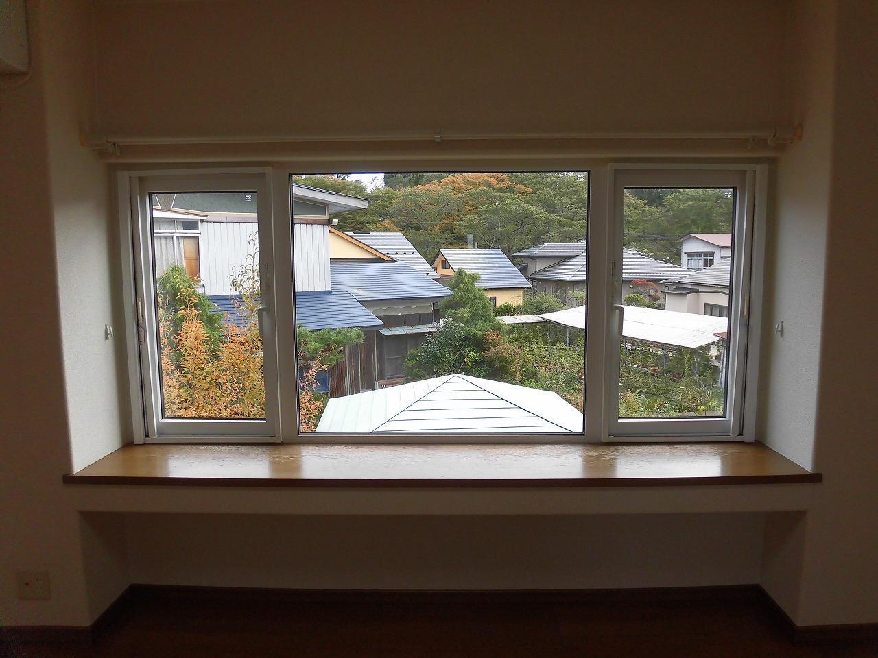 その他部屋・スペース　出窓