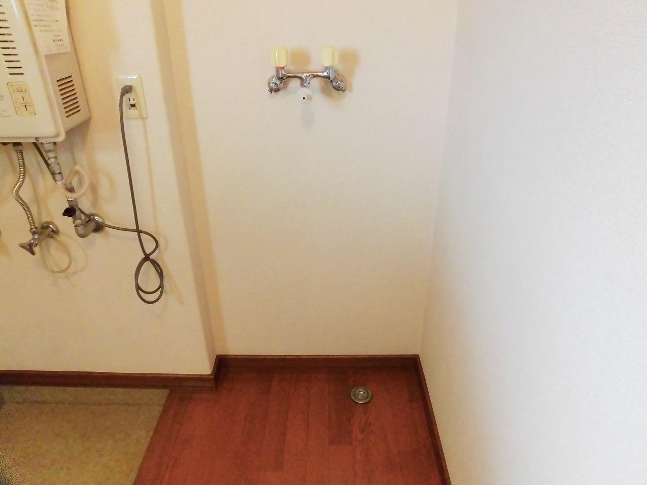 洗面設備　洗濯機置場