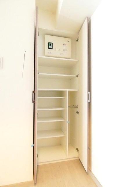収納　シューズボックス