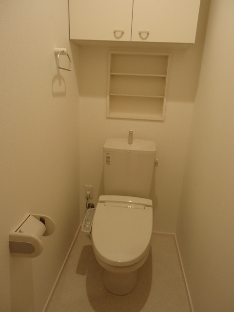 トイレ　トイレもゆったり使えます。