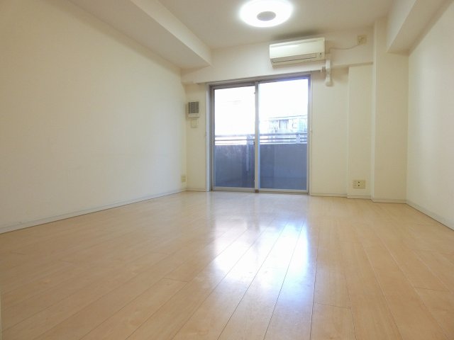 居室・リビング　居室※別部屋参考写真