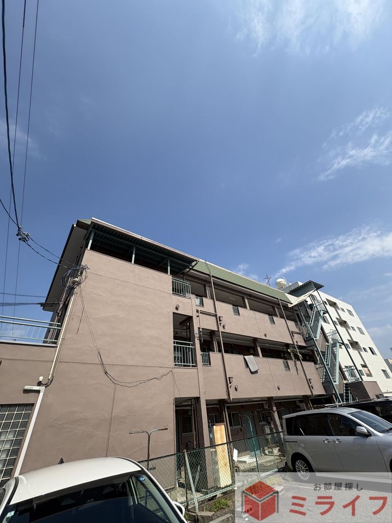 建物外観　築年数を感じさせない美室です！