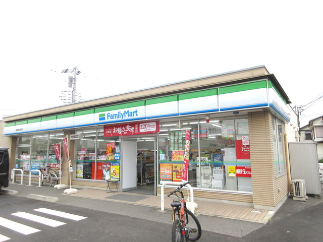 コンビニ　ファミリーマート（コンビニ）まで370m