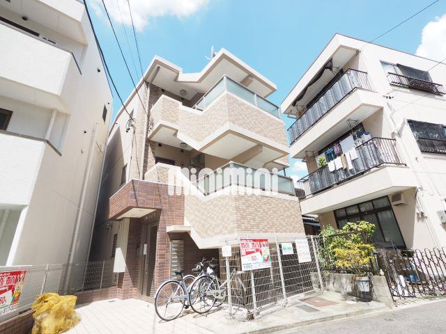 建物外観　駅近く、オートロックもある鉄筋コンクリートマンション