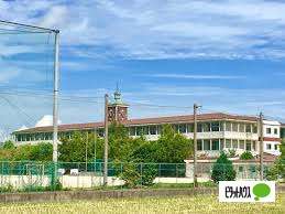 中学校　野洲市立野洲北中学校（中学校）まで1140m
