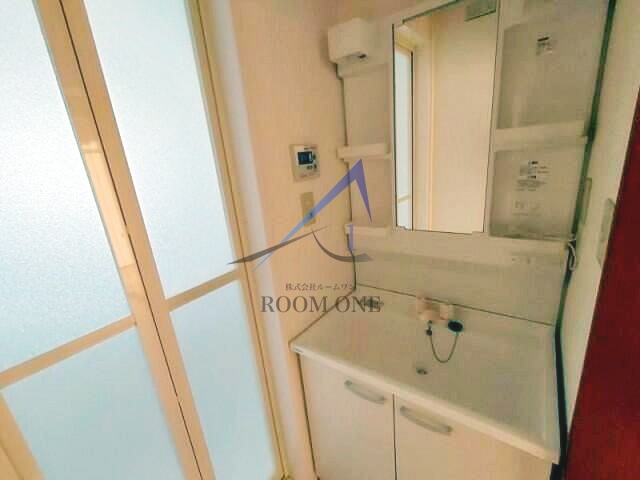 洗面設備　洗面台です。