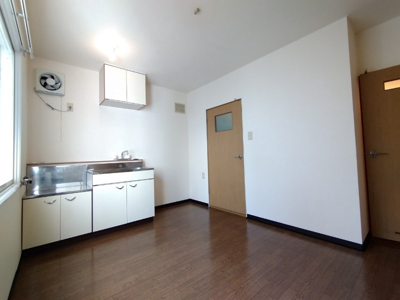 居室・リビング　７帖のキレイなお部屋が広がっていて、充実した生活が送れそう。