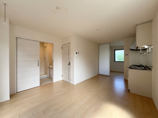 居室・リビング　★明るいフローリングの角部屋です★