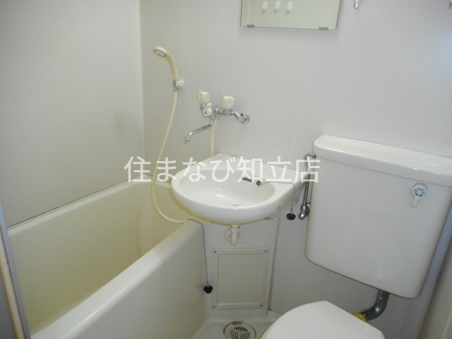 バス・シャワールーム　同型別部屋写真