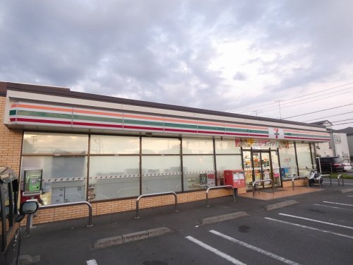 コンビニ　セブン-イレブン 座間入谷５丁目店（コンビニ）まで74m
