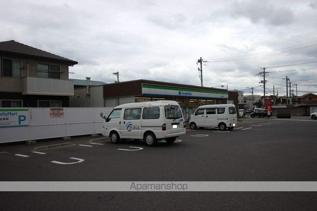 コンビニ　ファミリーマート福山引野町店（コンビニ）まで492m