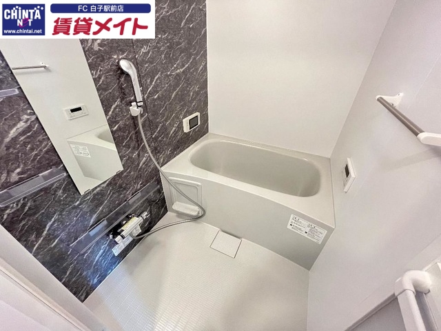 バス・シャワールーム　同型タイプのものです