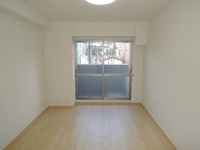 居室・リビング　写真は同マンションの別のお部屋のものです