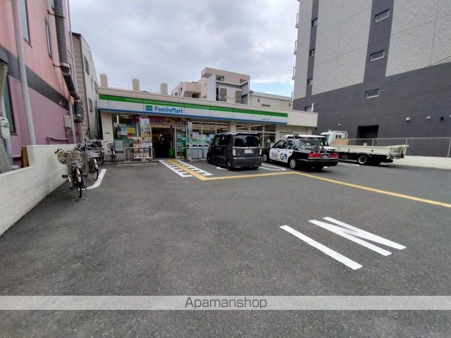 コンビニ　ファミリーマート新北野3丁目店（コンビニ）まで399m
