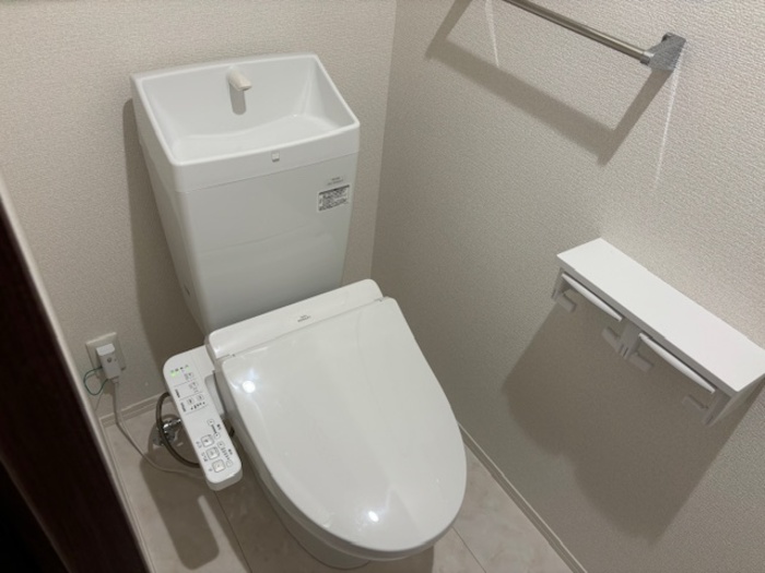 トイレ　落ち着いたトイレです