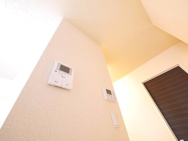 セキュリティ　モニター付きインターホンが付いています