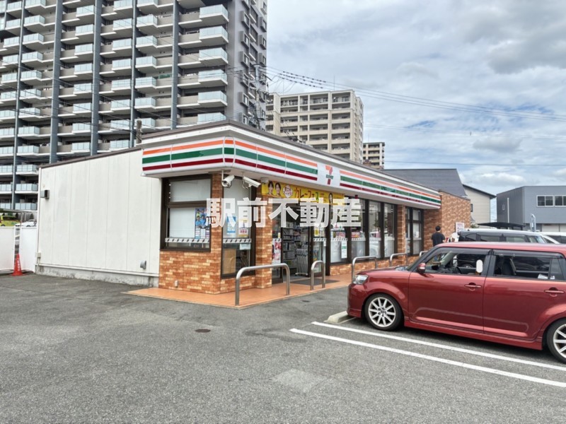 コンビニ　セブンイレブン鳥栖本鳥栖町店（コンビニ）まで100m