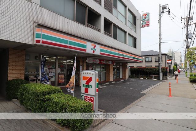 コンビニ　セブンイレブン（コンビニ）まで149m