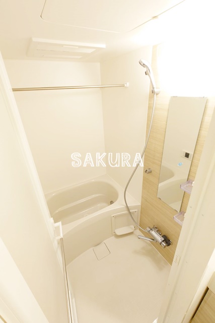 バス・シャワールーム　嬉しい追い焚き・浴室乾燥機付き